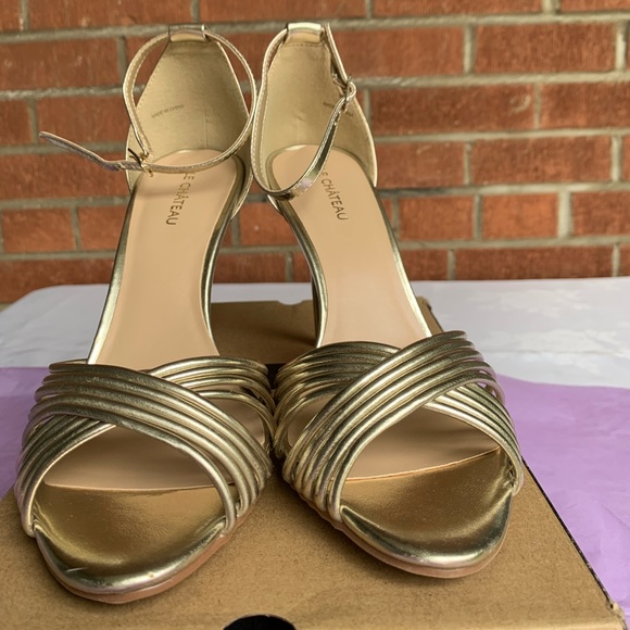 NIB🌹 Gold Cross Strapped Heeled Sandals - Picture 3 of 4